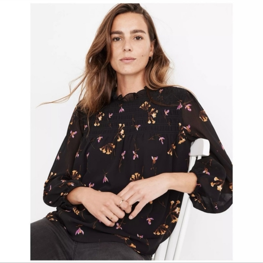 Madewell Georgette Ruffle Collar Smocked Top in Falling Freesias Small